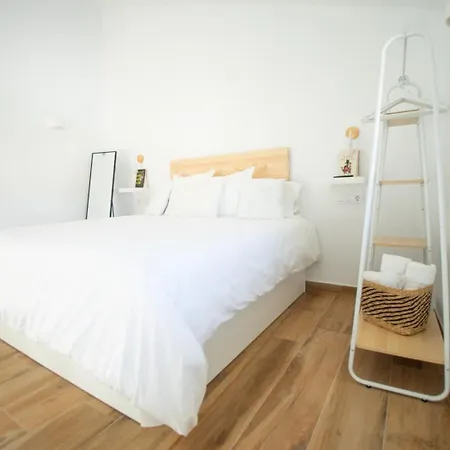 El Chorro Del Granerillo Holiday home *